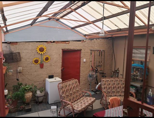 4 BEDROOM HOUSE FOR SALE IN BRITS CENTRAL